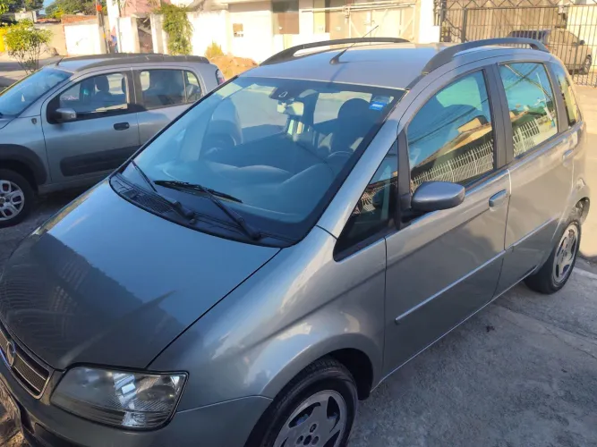 Fiat Idea ELX 1.4 MPI Fire Flex 8V 5P 2010