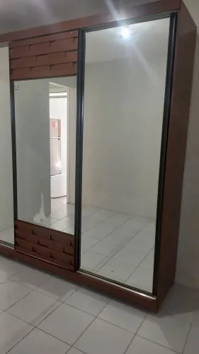 GUARDA-ROUPAS