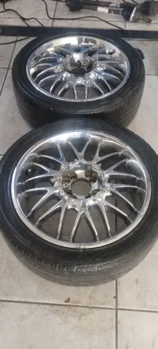Roda 17 cromada c/pneu 