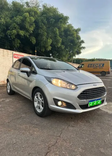 Ford Fiesta 1.6 16V Flex Aut. 5P 2014
