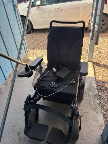 Cadeira de rodas motorizada ottobock 