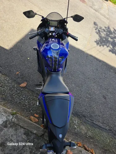 Moto muito bem cuidada, baixo km.