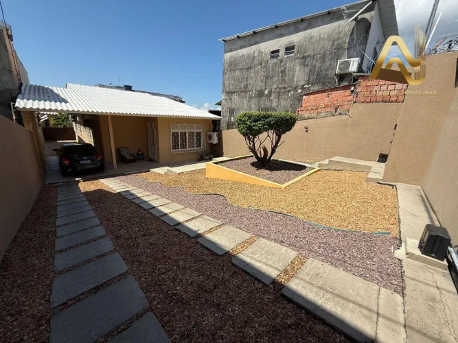 Casa mobiliada com edícula e 4 dormitórios à venda, 158 m² por R$ 880.000 - São Francisco,