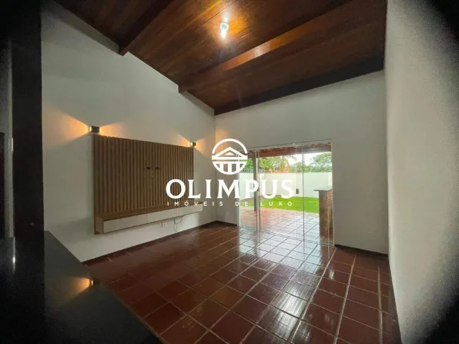 Casa para Alugar no Bairro Jardim Karaíba em Uberlândia