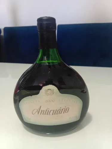 Vinho Antiquário Reserva Especial 2000