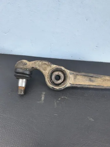 Braço da Suspensão Inferior Dianteira Ford Fusion 2006 a 2009 Usado