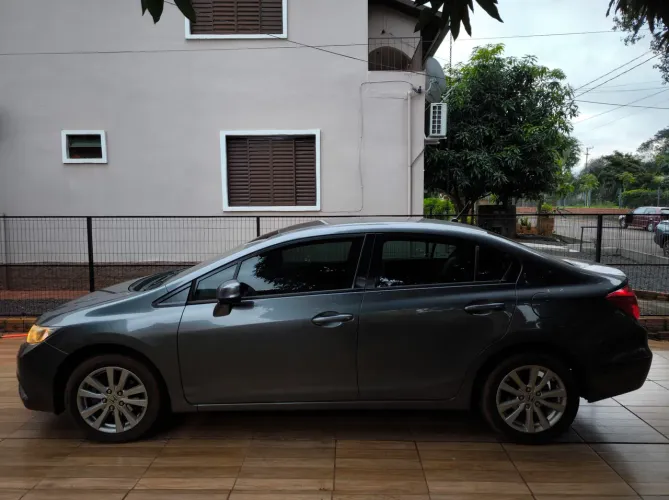 Honda Civic Sedan LXS 1.8/1.8 Flex 16V Aut. 4P 2012