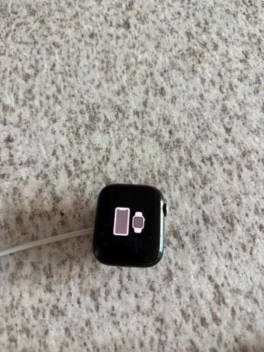 Apple Watch S8 - 45mm - Travado no Loop de Resturação