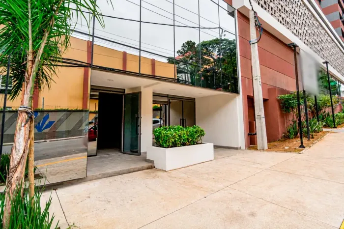 Sala comercial na Rua Madre Emilie de Villeneuve, 420 220 m²