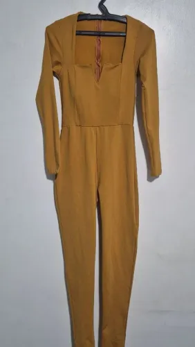 Macacão feminino Novo!