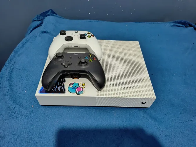 Xbox One S