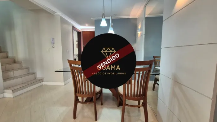 Casa em Condomínio para Venda em Curitiba, Ahú, 3 dormitórios, 1 suíte, 2 banheiros, 2 vag
