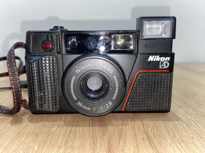 Nikon L35AD2 Japan Original + Capa Nikon | Analógica Vintage