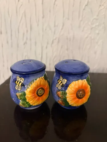 Conjunto saleiro e pimenteiro