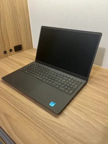 Notebook Dell Inspirion 15 3520 I3 12ª muito novo com nota fiscal e garantia! Parcelo