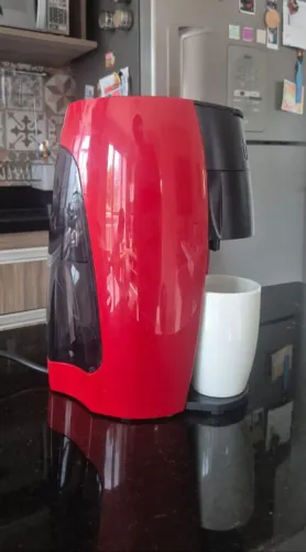 VENDO CAFETEIRA 3 CORAÇÕES