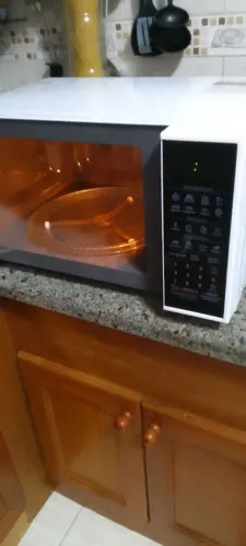 Vendo micro ondas 30l LG.