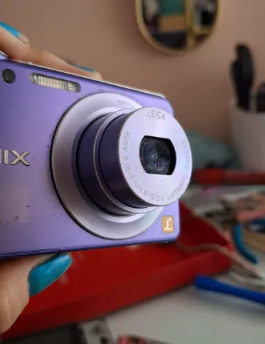 Cybershot Lumix Panasonic DMC FH8 16 megapixels lente Leica