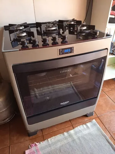 Fogão Dako 5 bocas , funcionando perfeitamente 