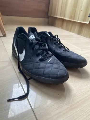 Chuteira Nike Beco 2 Society - Preto/Branco (Sem caixa, nunca usada)