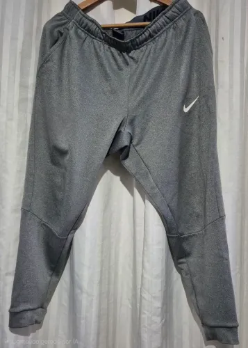 Calça nike