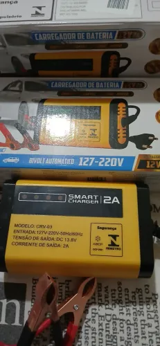 Carregador de bateria Smart motos e carros.