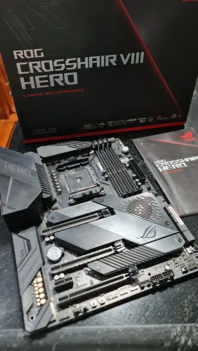 Placa mãe Asus Rog Crosshair VIII Hero x570 AM4