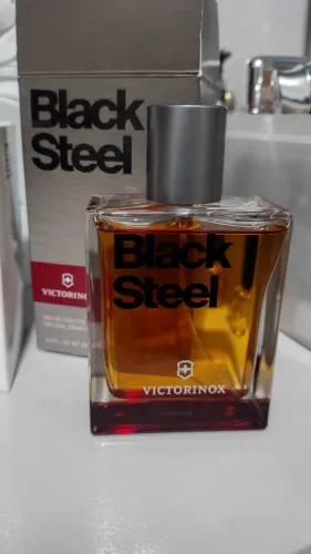 Perfume Black steel Victorinox somente experimentado