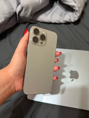 iPhone 16 pro max na garantia Apple