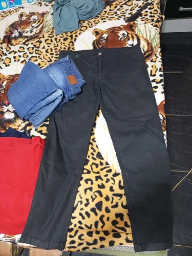 Calça preta nova 