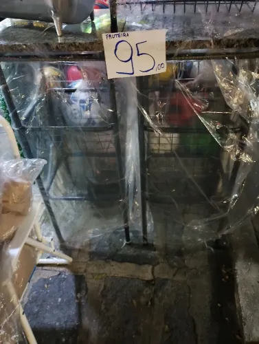 Fruteira c tampo de mármore 95.00