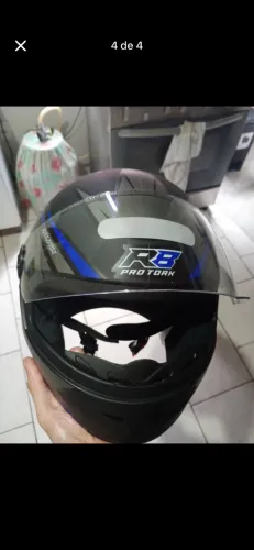 Capacete tamanho 60