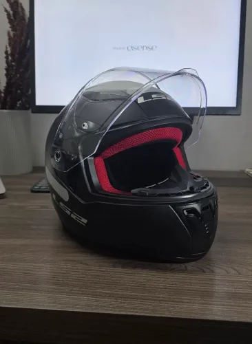 Capacete LS2 preto fosco tam 58 - usado poucas vezes