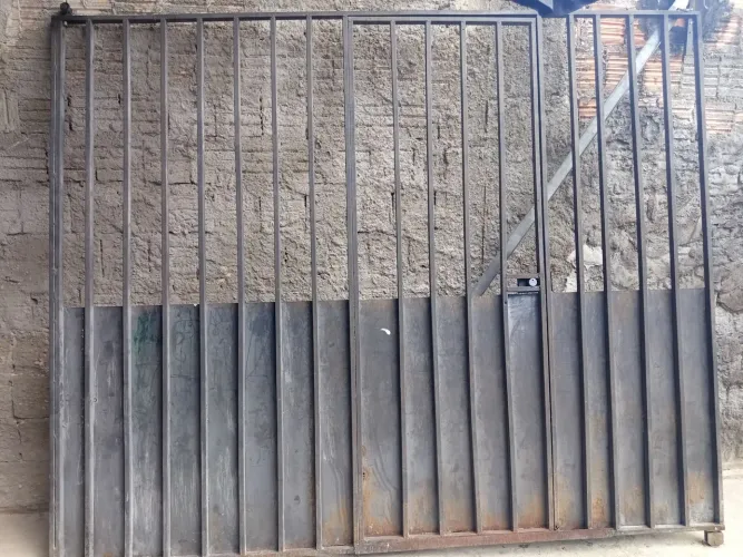 Portão com porta social