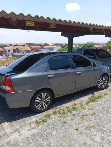 Toyota Etios XS Sedan 1.5 Flex 16V 4P Mec. 2014
