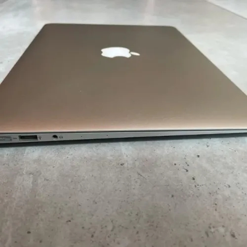 MacBook Air 2014 de único dono completo na caixa