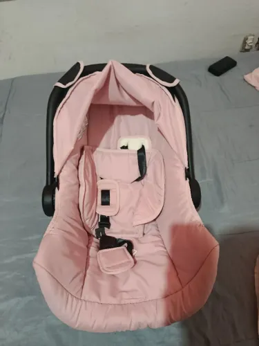 BEBÊ CONFORTO, SEMI-NOVO, USADO POUCAS VEZES 