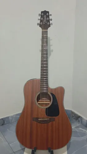 Takamine gd11