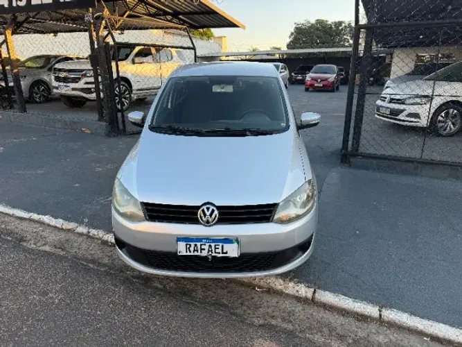 Volkswagen Fox 1.0 MI Total Flex 8V 5P 2014