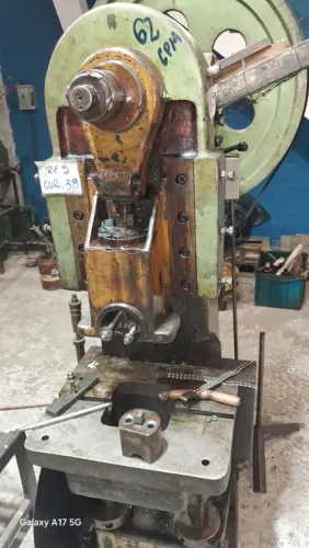 Prensa excêntrica 25 toneladas