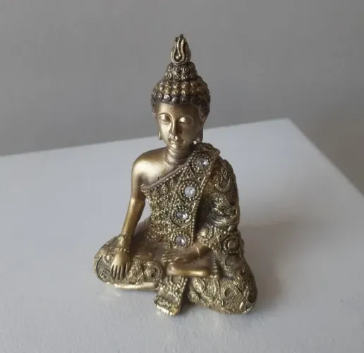 Buda vintage em resina cor dourado envelhecido 12cm x 8cm