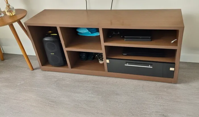 Rack para TV  - MDF Amadeirado com Gaveta