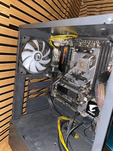Gabinete rgb com 3 fan