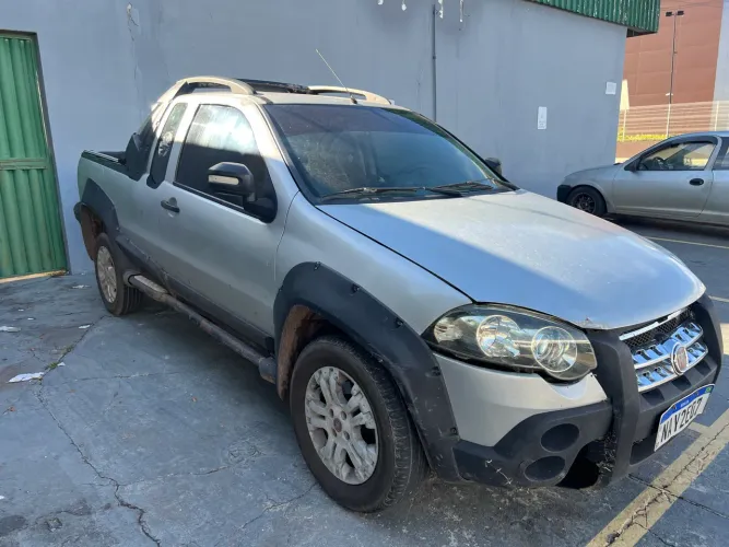 Fiat Strada Adventure 1.8/ 1.8 Locker Flex CE 2010