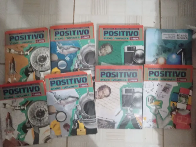 Vendo apostila positivo 8° ano 2024