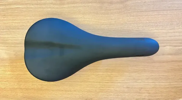 Selim Fabric Scoop Shallow Sport - Novo (Take-off Cannondale Scalpel)