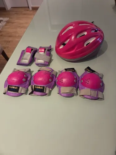 Capacete, joelheira e cotoveleira infantill - menina