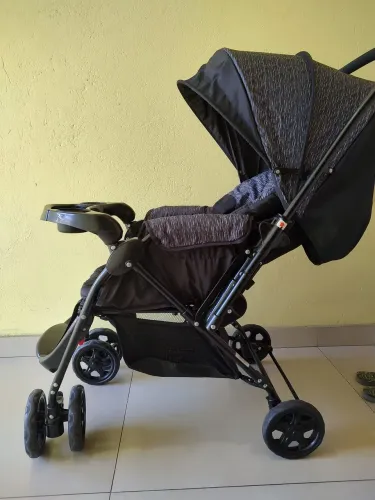 Carrinho de bebê Cosco Travel System preto Reverse