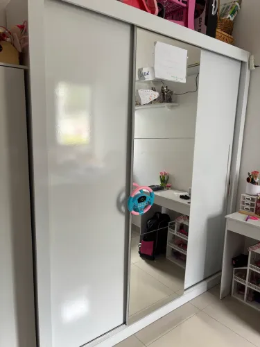 Vendo guarda roupa