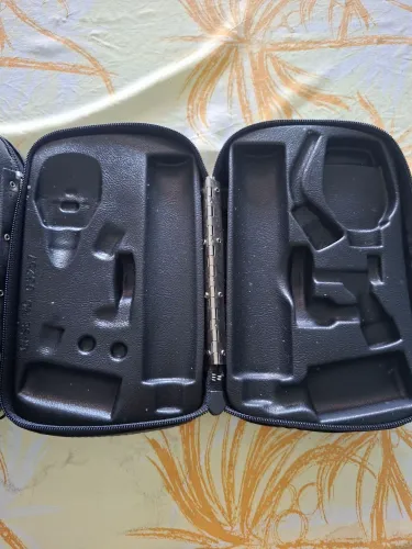 Vendo estojo rígido marca welch allyn para oftalmoscopio sem uso